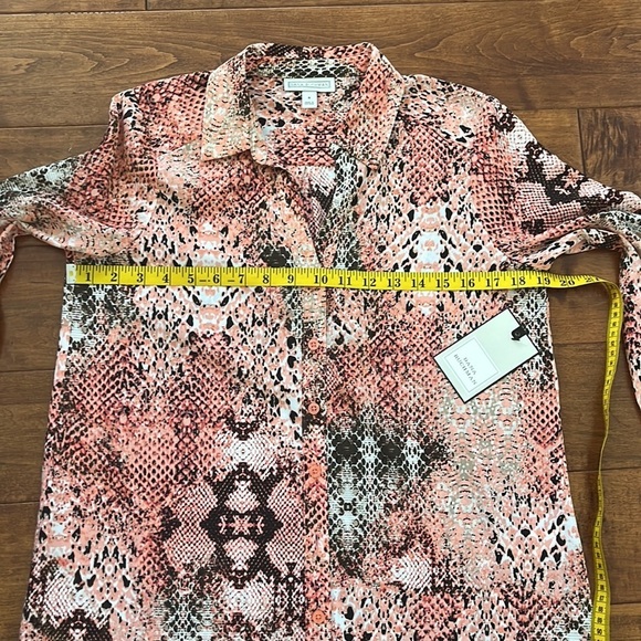 NWT Vintage Dana Buchman Pink Faux Snakeskin Buttons Down Blouse V Neck Size S - Picture 3 of 11